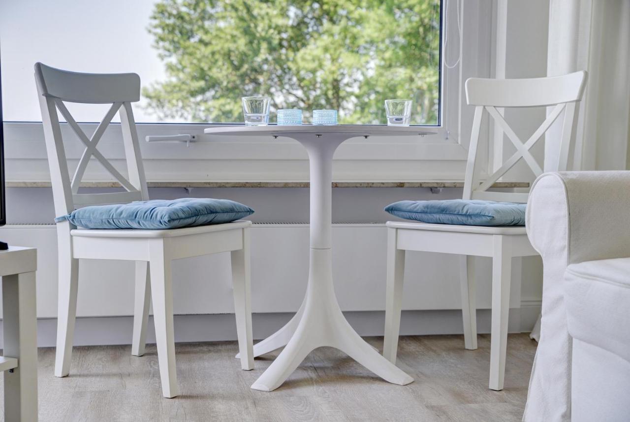 Fewo1846 - Fjordview - Komfortables Studioapartment Mit Balkon Und Meerblick กลึคส์บวร์ก ภายนอก รูปภาพ