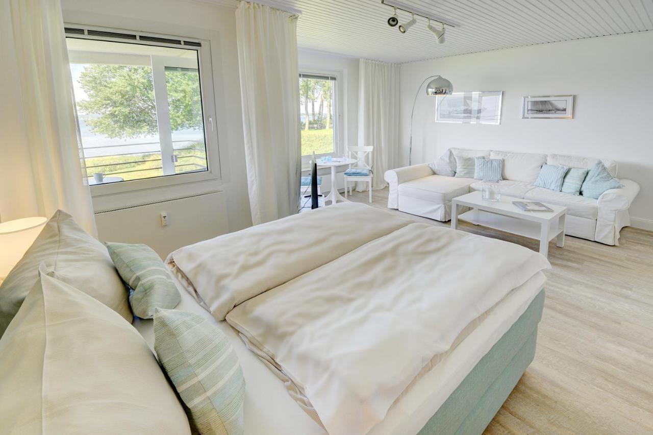 Fewo1846 - Fjordview - Komfortables Studioapartment Mit Balkon Und Meerblick กลึคส์บวร์ก ภายนอก รูปภาพ