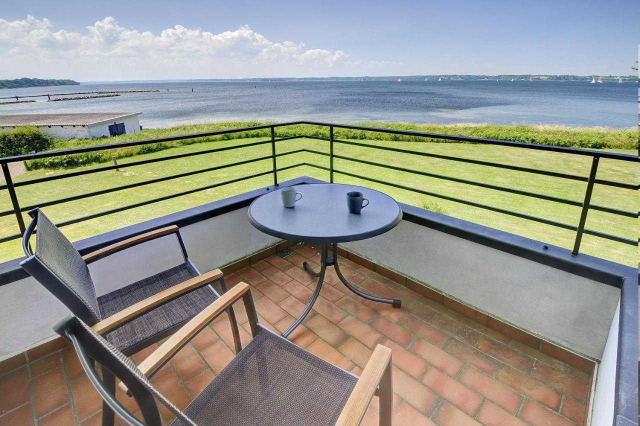Fewo1846 - Fjordview - Komfortables Studioapartment Mit Balkon Und Meerblick กลึคส์บวร์ก ภายนอก รูปภาพ